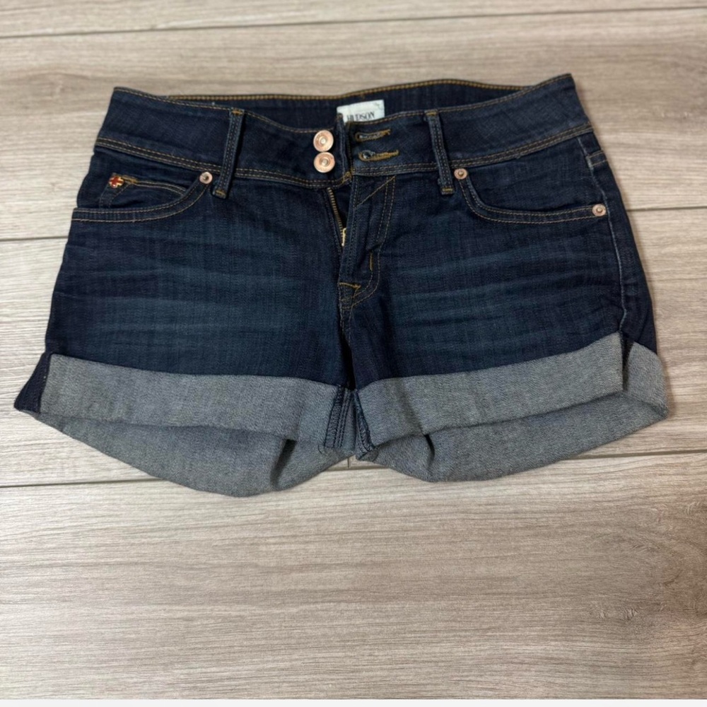 HUDSON Croxley Denim Shorts – Dark Wash Cuffed – Size 24